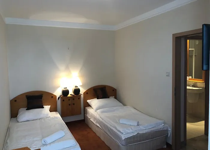 Апартаменты Luxus Golf Бюк