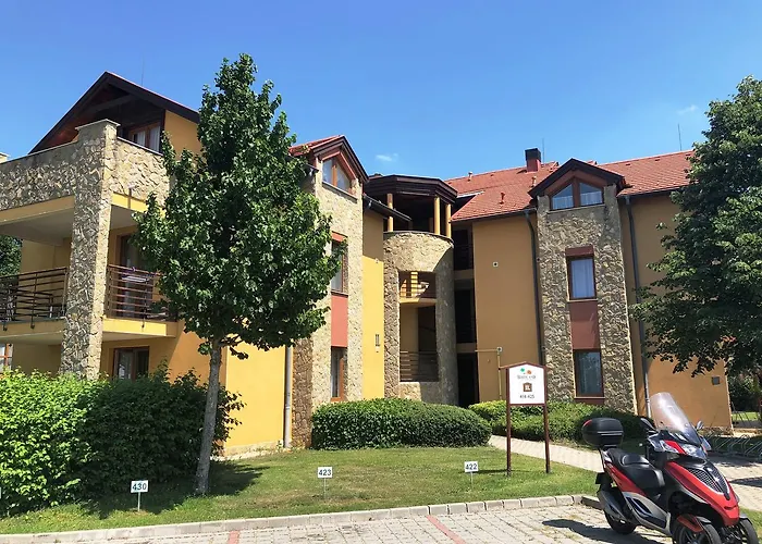 Luxus Golf Апартаменты *